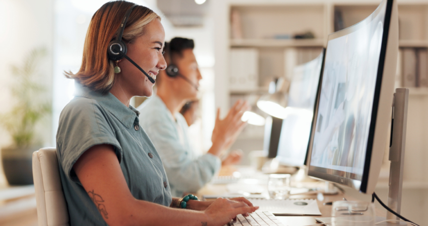 Phone contact center agent headset office 1100x550